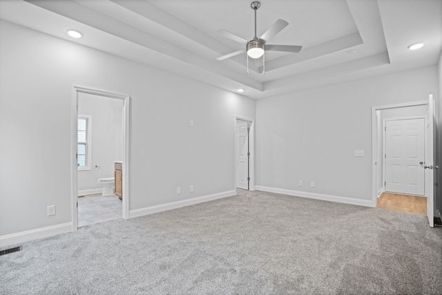 488 S Halifax Ct, Clarksville, TN 37040