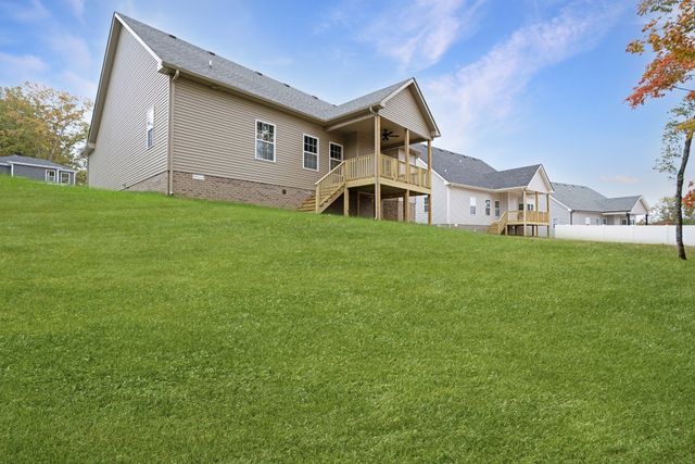 488 S Halifax Ct, Clarksville, TN 37040