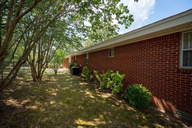 2500 North Drive, North Little Rock, AR 72118