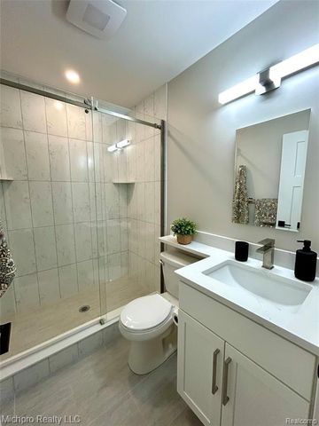 20410 Hanna Street, Highland Park, MI 48203