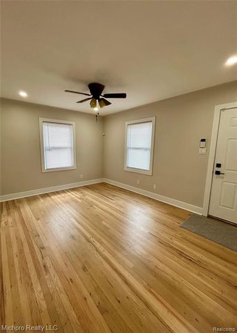 20410 Hanna Street, Highland Park, MI 48203