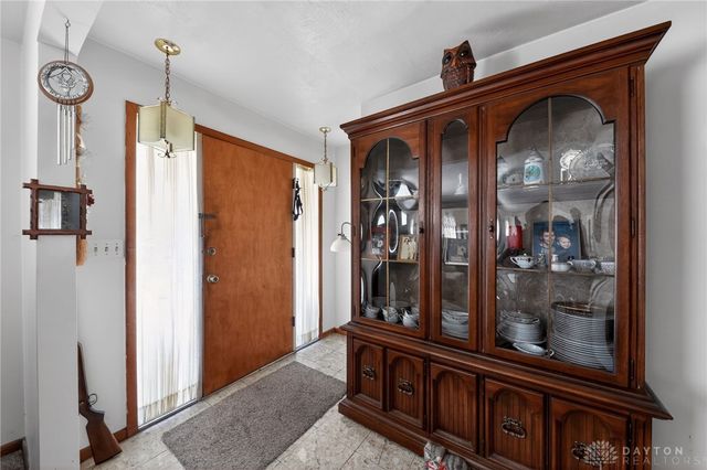 1025 Helke Road, Vandalia, OH 45377