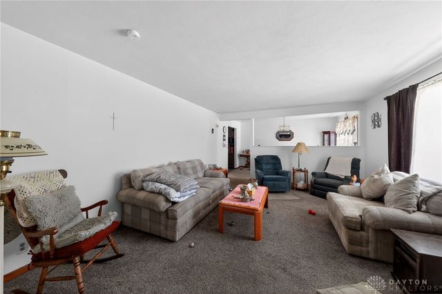 1025 Helke Road, Vandalia, OH 45377