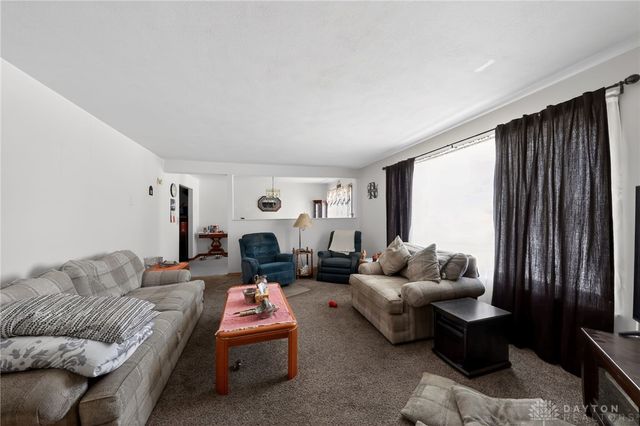 1025 Helke Road, Vandalia, OH 45377