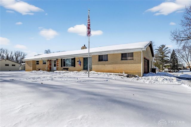 1025 Helke Road, Vandalia, OH 45377