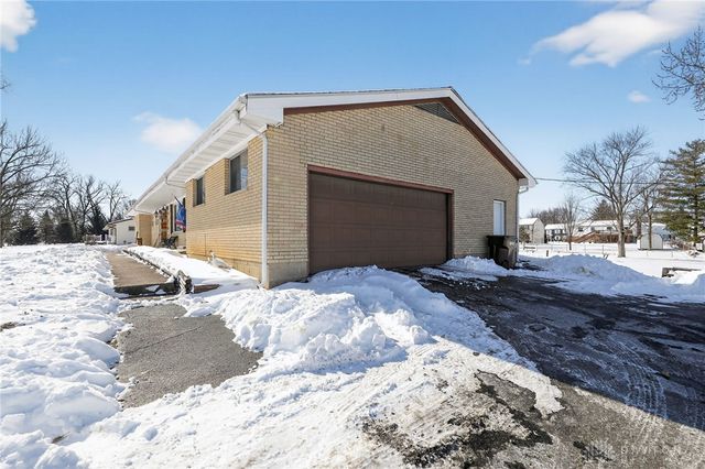 1025 Helke Road, Vandalia, OH 45377