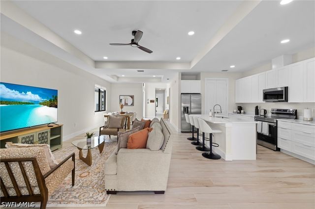2533 Storter AVE, Naples, FL 34112