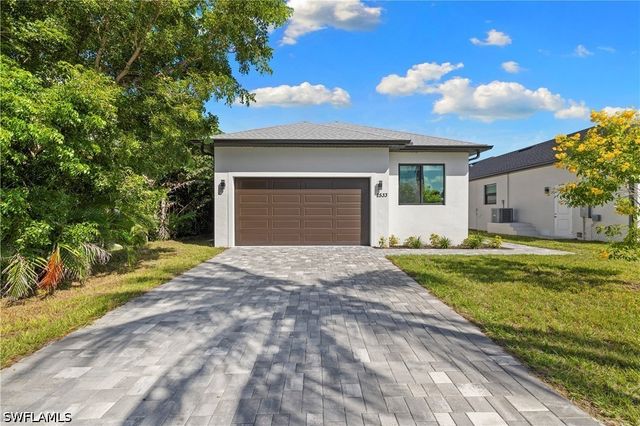 2533 Storter AVE, Naples, FL 34112