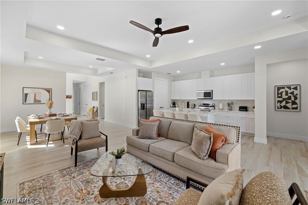 2533 Storter AVE, Naples, FL 34112