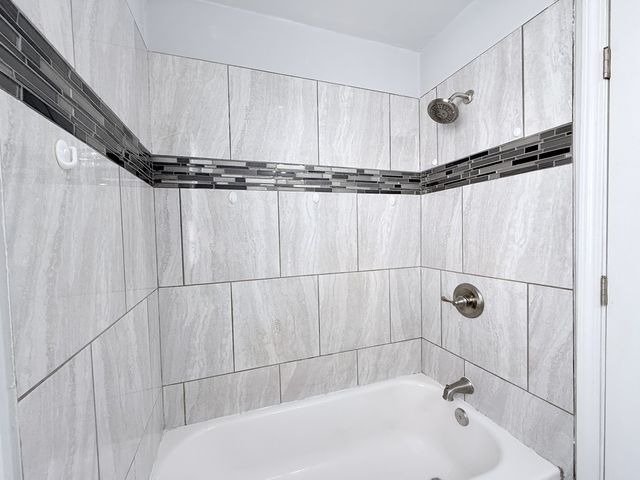 1426 W 112th Place, Chicago, IL 60643
