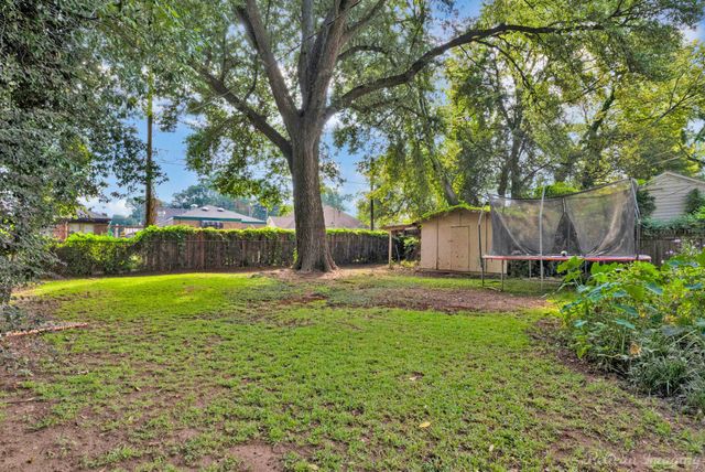 3541 Greenway Place, Shreveport, LA 71105