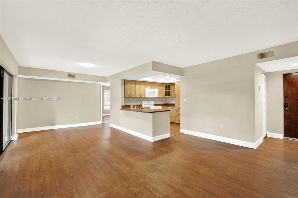 9255 SW 125th Ave 310-R, Miami, FL 33186