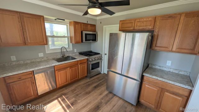 3605 Jackson Boulevard, White Lake Charter Township, MI 48383