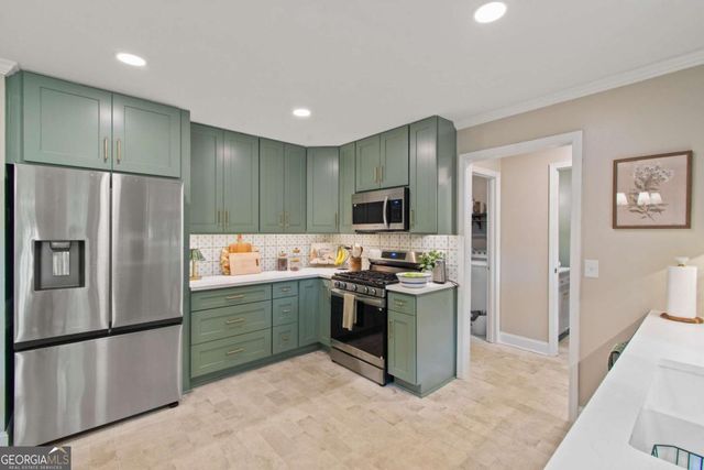 1811 Yorkshire Drive, Woodstock, GA 30189