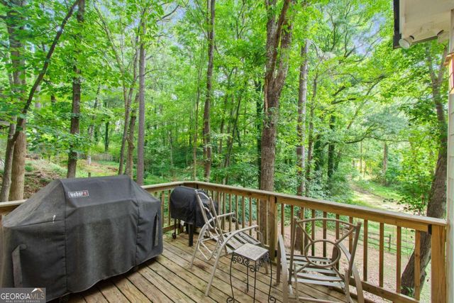 1811 Yorkshire Drive, Woodstock, GA 30189