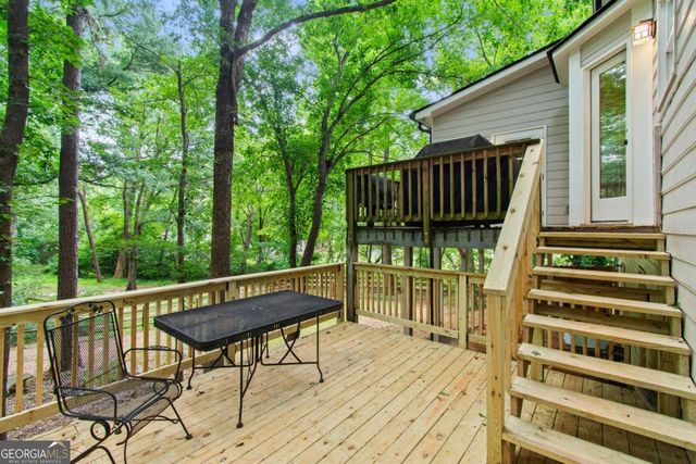 1811 Yorkshire Drive, Woodstock, GA 30189