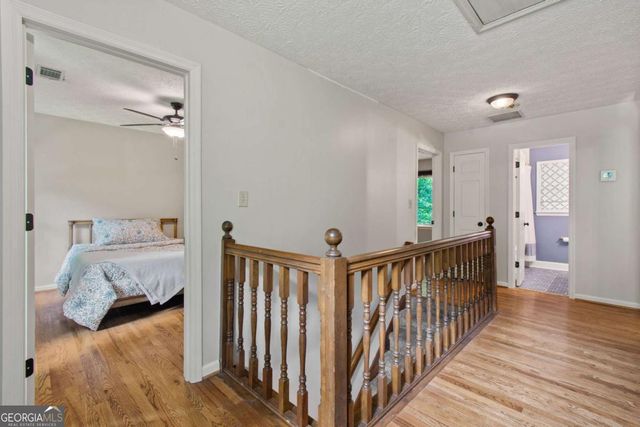 1811 Yorkshire Drive, Woodstock, GA 30189