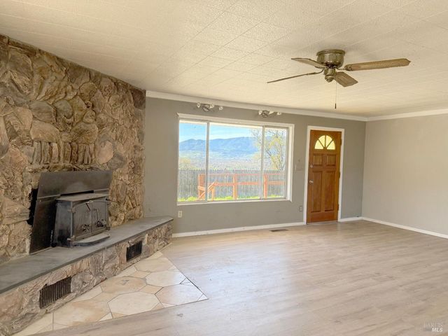 27150 Mendocino Pass Rd, Covelo, CA 95428