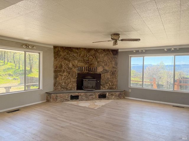 27150 Mendocino Pass Rd, Covelo, CA 95428