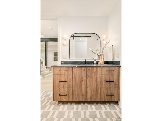 1253 S High St, Denver, CO 80210