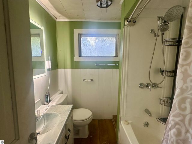 518 Bond Street, Cadillac, MI 49601