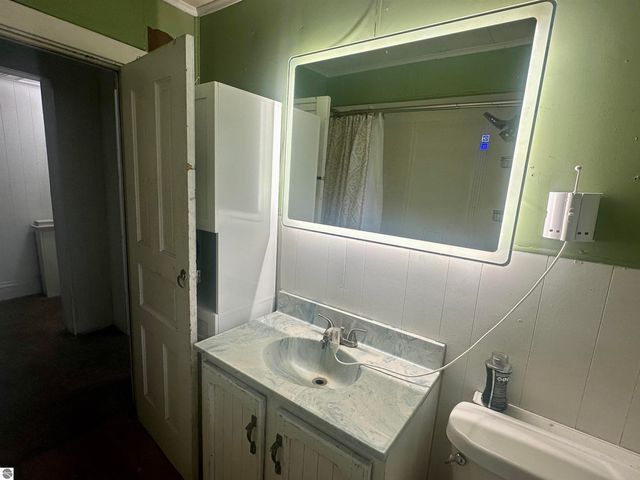 518 Bond Street, Cadillac, MI 49601