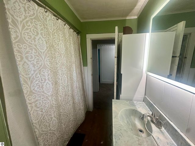 518 Bond Street, Cadillac, MI 49601