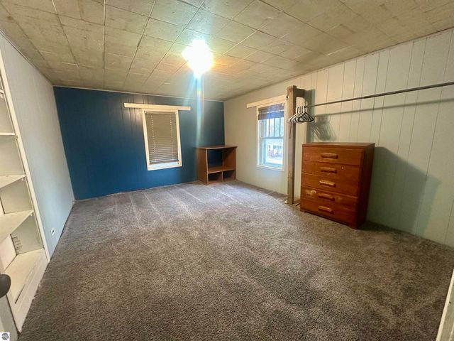 518 Bond Street, Cadillac, MI 49601