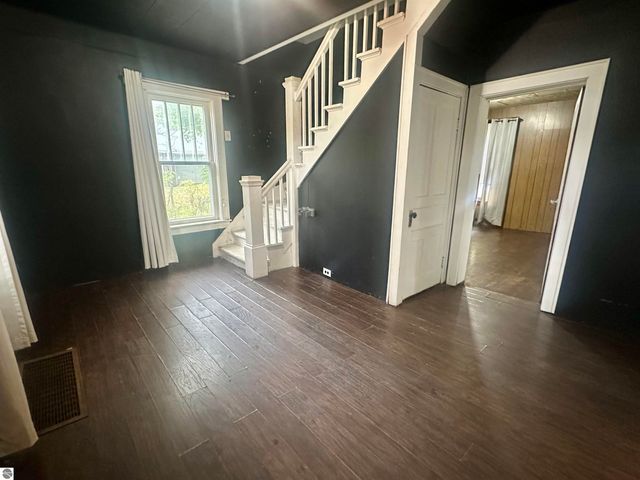 518 Bond Street, Cadillac, MI 49601