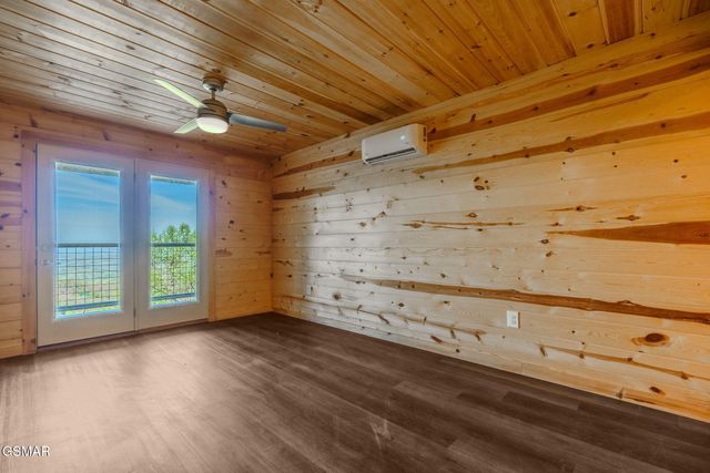 2821 Overholt Trail, Sevierville, TN 37862