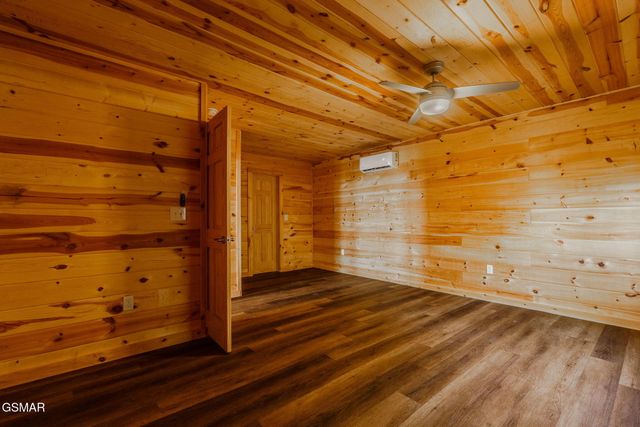 2821 Overholt Trail, Sevierville, TN 37862
