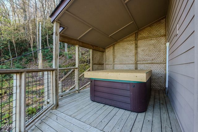 2821 Overholt Trail, Sevierville, TN 37862