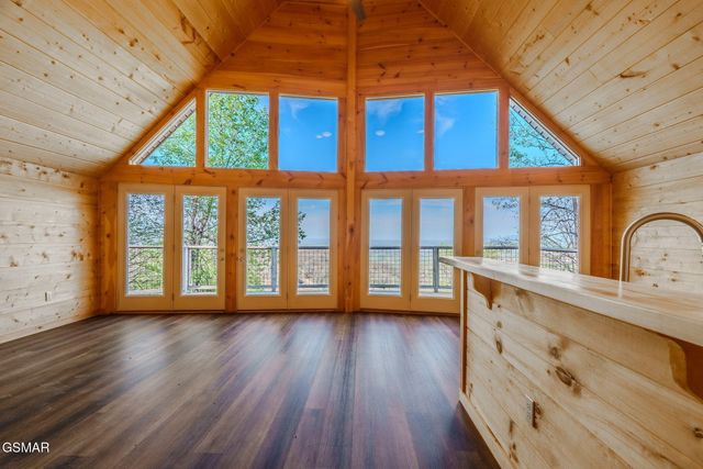 2821 Overholt Trail, Sevierville, TN 37862