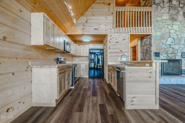 2821 Overholt Trail, Sevierville, TN 37862