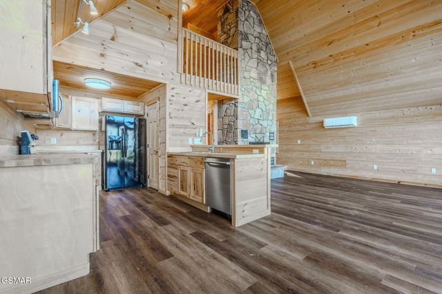 2821 Overholt Trail, Sevierville, TN 37862