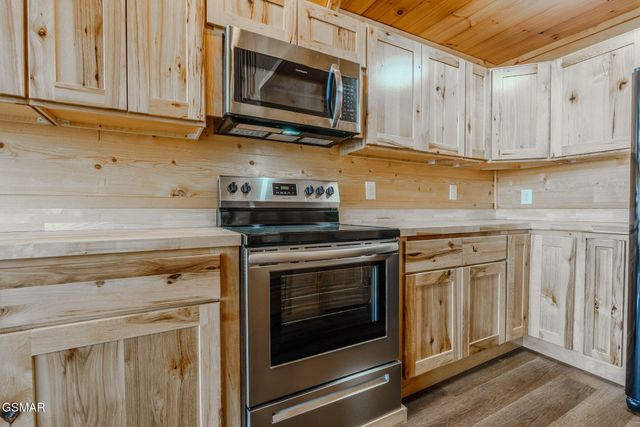 2821 Overholt Trail, Sevierville, TN 37862