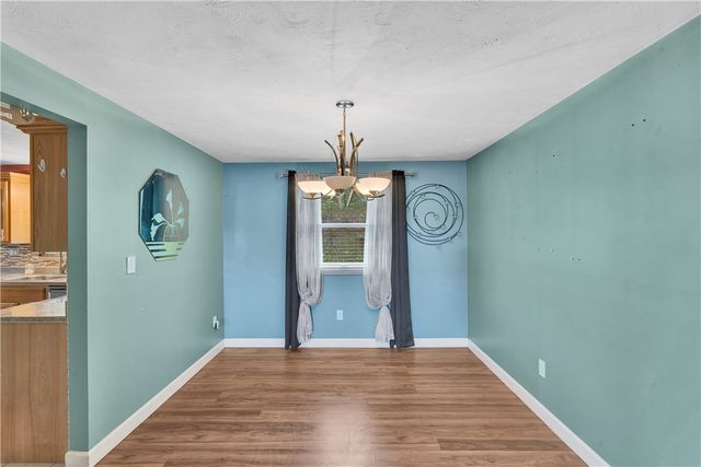 4237 Stratford Dr, Hempfield Twp, PA 15642