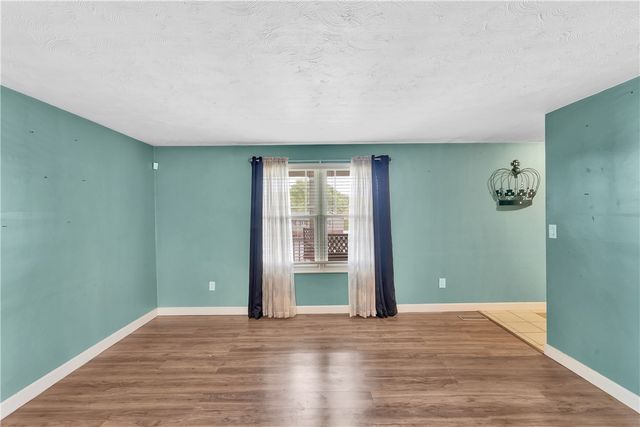4237 Stratford Dr, Hempfield Twp, PA 15642
