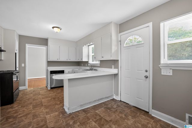2130 LEOLA CIRCLE, Birmingham, AL 35207