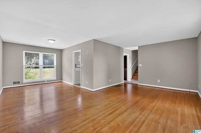 2130 LEOLA CIRCLE, Birmingham, AL 35207