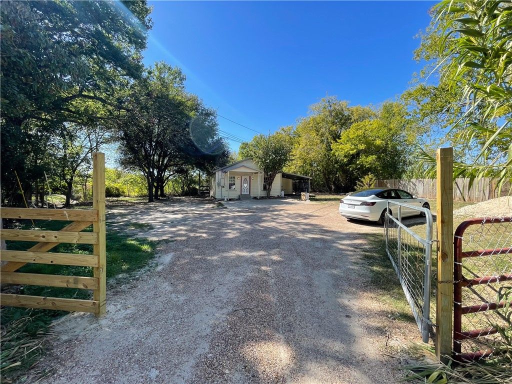 738 Commerce Street, Bryan, TX 77803