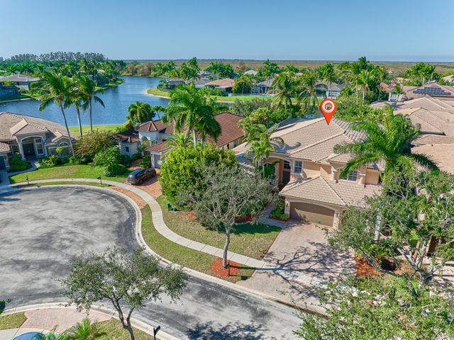 19243 S Creekshore Court, Boca Raton, FL 33498