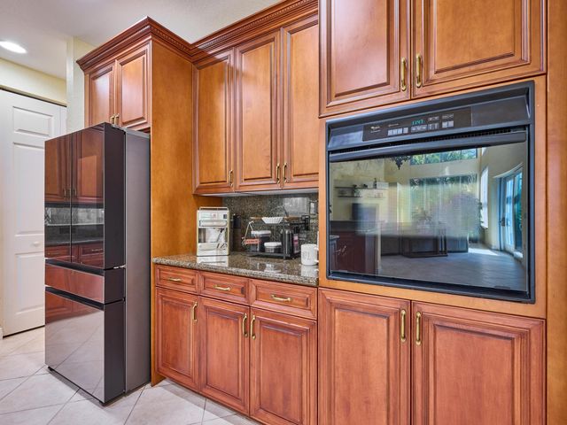 19243 S Creekshore Court, Boca Raton, FL 33498