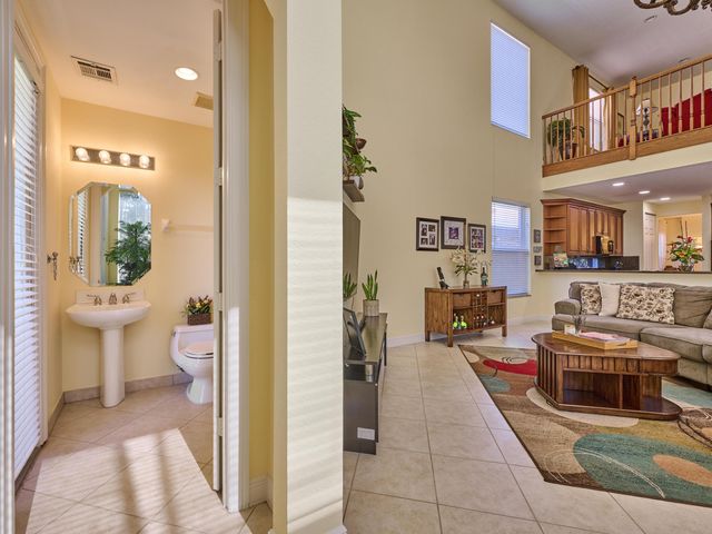 19243 S Creekshore Court, Boca Raton, FL 33498