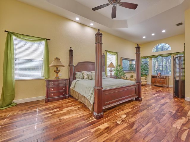 19243 S Creekshore Court, Boca Raton, FL 33498