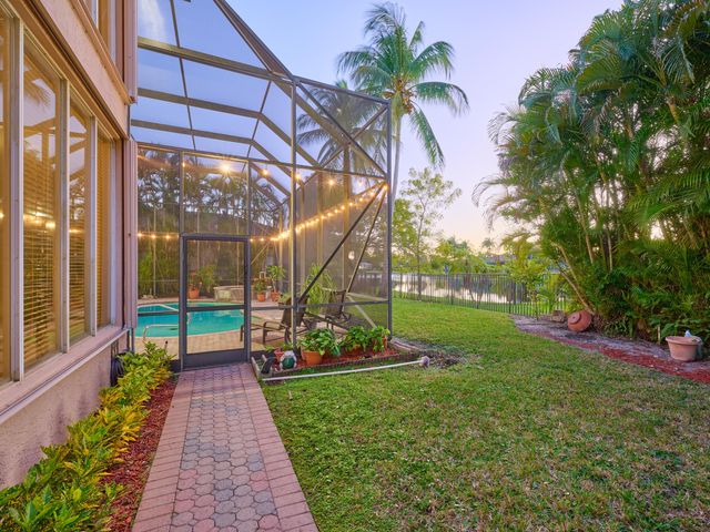 19243 S Creekshore Court, Boca Raton, FL 33498