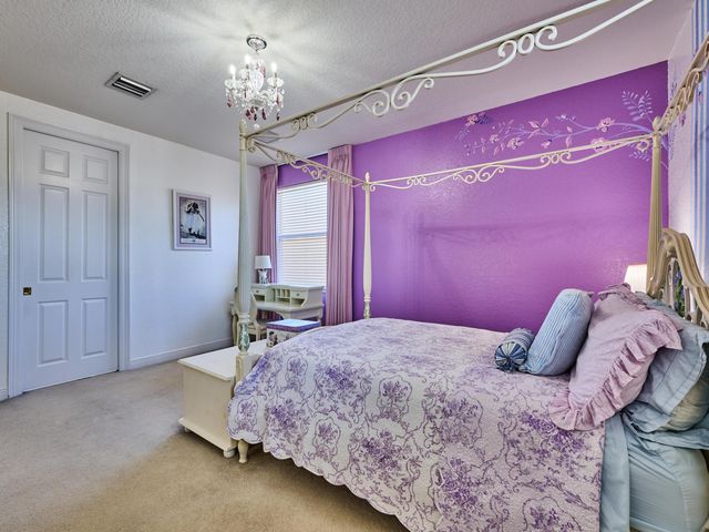 19243 S Creekshore Court, Boca Raton, FL 33498