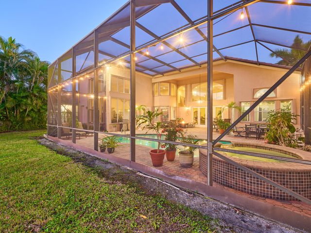 19243 S Creekshore Court, Boca Raton, FL 33498