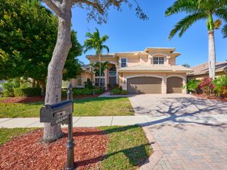 19243 S Creekshore Court, Boca Raton, FL 33498