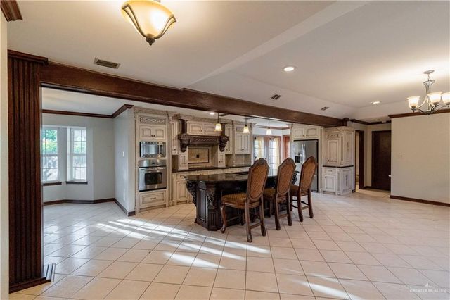 1302 Cardinal Avenue, Mcallen, TX 78504